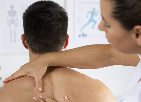 Quiropraxia para dor no ombro